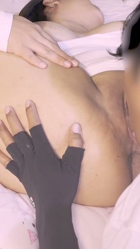 [EP1] Stepmom wants to be licked pussy, ass, and eat pussy before fucking.   Clip 1