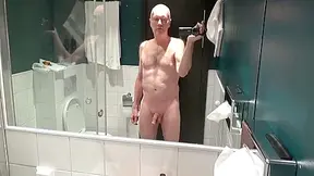 Ulf Larsen In Prater Norsk, Pisser, Runker Og Spruter!