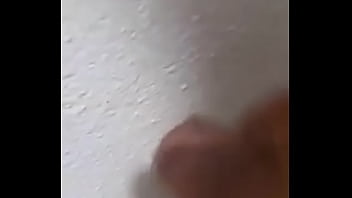 Me la jalo rico para ti mami