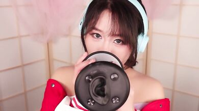 Hot ASMR oil ear massage to chainsaw man cosplay POV