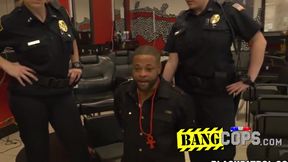 Convict Is Fucking His Way Out From Prison