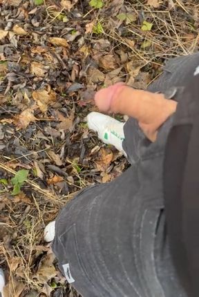 Handjob in the forest in winter