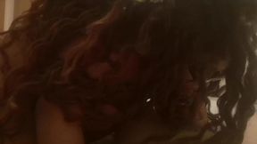 chubby ebano de grandes tetas es follada por polla blanca