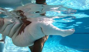 ssbbw menabobina pool fucking