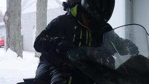 BROMO.com: Muscle Ryan Bones digs plowing hard
