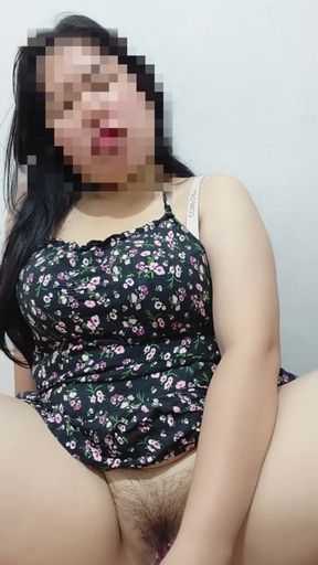 Beautiful Big Sister Just Came From a Small Village