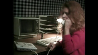 مصّ، أكل المهبل، تقبيل – عاهرة مثلية تحصل على الجنس الشرجي