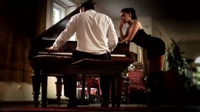 Sexy chick does hot fuck on huge cock