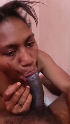 PNG Simbu Amabi Sucking Kok Deepthroat Performance