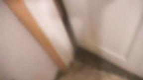 ”Kissing coed teens get busy in amateur party”