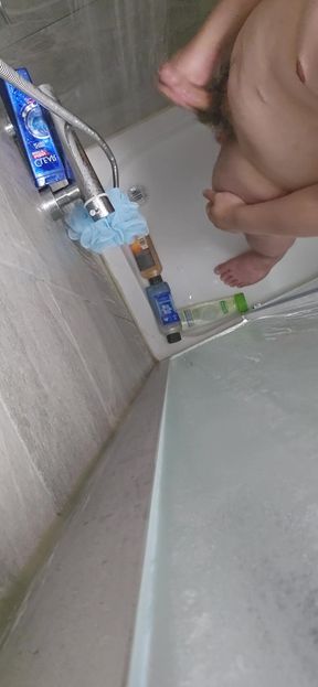 Chubby Teen Jerks off in Shower