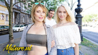Приголомшливі мінети від Arteya, Arteya Dee, Emma K та Emma Klein перед інтенсивним анальним траханням