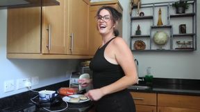 Your Domme Roommate's Sweaty Armpits