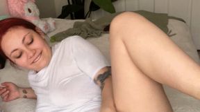 Horny Slut Fucks Herself On Camera