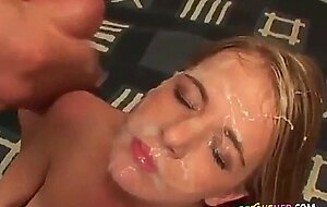 3 Spermaladungen in die Fresse