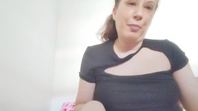 GUMMY RESIST TO TITSJOB