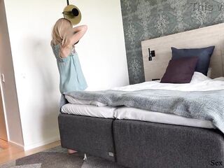 "Don't even try to put it inside ..." Stupid stepmom gets her 1st anal creampie from her manipulative stepson