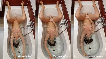 Victoria Wet - underwater fun in the bathtub with a suction cup dildo