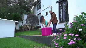 el jardin del deseo: mia se masturba y termina follada por el mayordomo