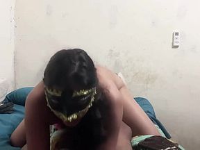 Mi Novia Chupa, Cabalga, Chupa De Nuevo, Se Orina, Coge De Perrito Y Le Lleno De