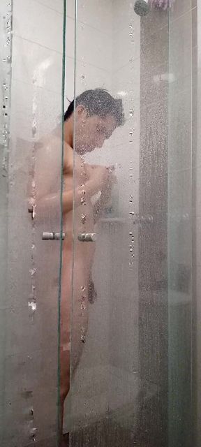 Big Dick Ducha Gym Hairy Bush Jerking off Cum in Mirror