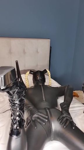 Sensual Jessica Dolly  how badly do you want to run your hands over my latex?