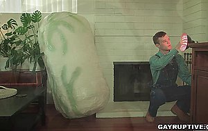Scott Finn fucked by a strange visitor Roman Todd