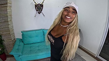 Metendo o ferro no rabo grande da baiana - Milena Queiroz