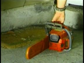 Two manly guys suck cock and fuck in a garage