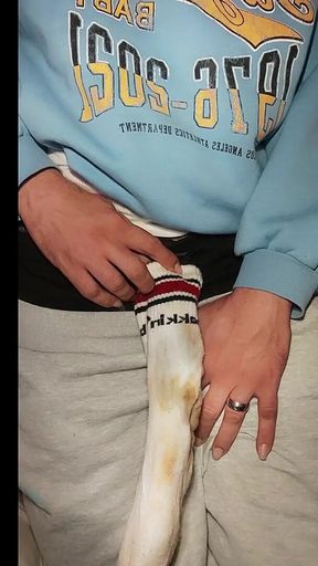 Dj Bro Is Addicted to Dirty Socks