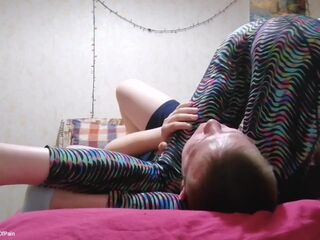Headscissors In Yoga Pants - Scissorhold - Young Goddess - C4S store -120987