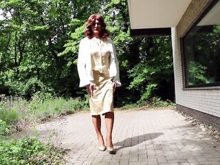 Wicked Fashion Show-Constricted Pencil skirts