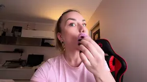Italian wife turns into slut and deep-throats her husband's cock
