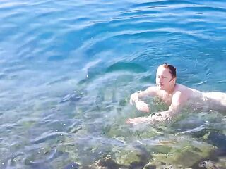 Pretty Amateur Naturist: Outdoor Stretching & In nature's garb Swimming Art