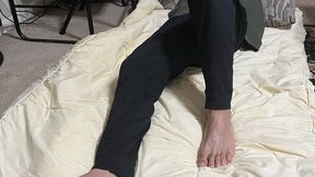 Malefootflava Big Mike Equalizer hunky foottease seduces the cameraman - X Rated Nudity