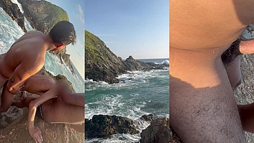 Sexo entre amigos en la playa