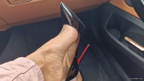 Shoeplay in Louboutins on Highway HD mp4 1920x1080