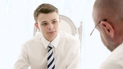 Petite twink submits to a buff daddy for a handjob and fingering