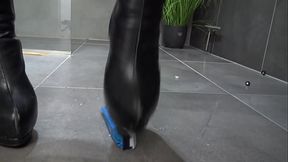 carla boot fun in shower