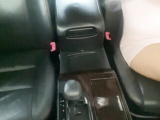 Humping twat against the grear Lever in the car