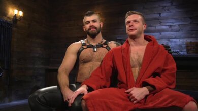 Naughty gay hunks Brian Bonds & Jonah Fontana have bareback BDSM sex