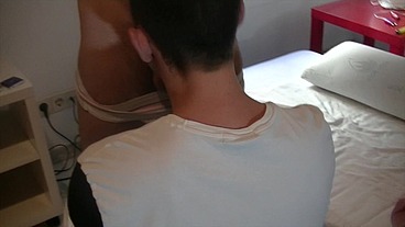 2279 hetero de 23 ans est ok pour se faire sucerj'ai convaincu mon pote YAGO un...