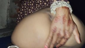 Hot mom fingering pussy