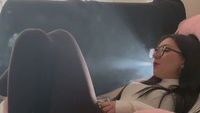 SEPTEMBER - SMOKE IN A SEMI-RELEVELING POSITION WITH THIN LEGGINGS.
