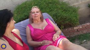 Chunky Mature Slut Getting Fisted in the Garden