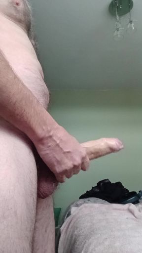 Hot wank watching lesbian sex. Best comment wins a mutual wank on camera with me on Wapp