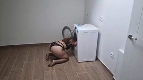 Dirty thrill as horny&#x1F975; pair gets tangled in spin cycle and goes wild