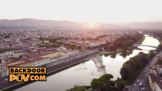 Gangbang inversat POV: Drăguțele Lulu Love, Jessie Way și Irina Cage gem în timp ce se masturbează cu puli mari, sex oral și plimbări cu cowgirl