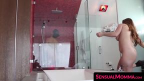 Hot stepmom's pussy eaten out by nubile lesbian teen's desire