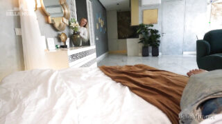 Pipe, éjaculation dans la bouche, double pénétration &#8211; Une MILF blonde au corps parfait se fait défoncer la bouche par une grosse bite